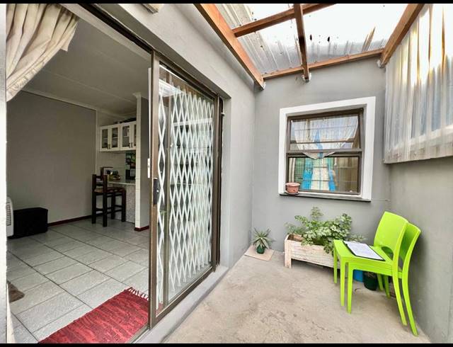 3 BEDROOM HOUSE FOR SALE IN SILVERSANDS